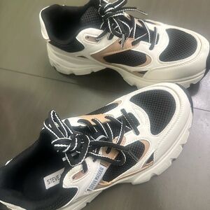 Steve Madden Black and White Sneakers